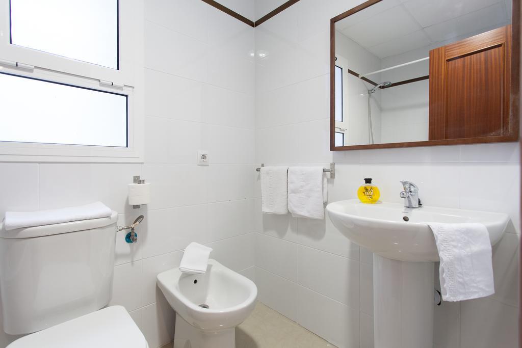Apartamentos San Lorenzo Севилья Экстерьер фото