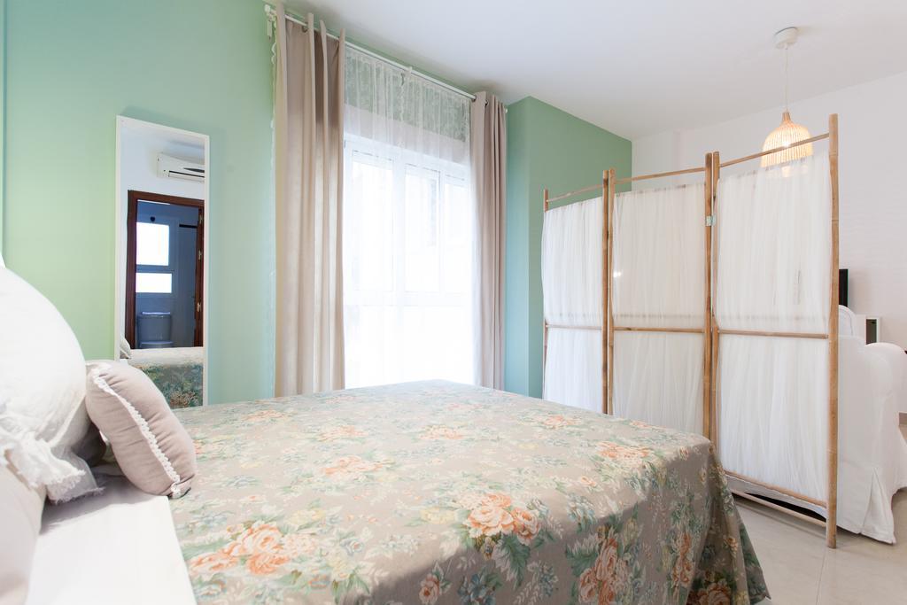 Apartamentos San Lorenzo Севилья Экстерьер фото