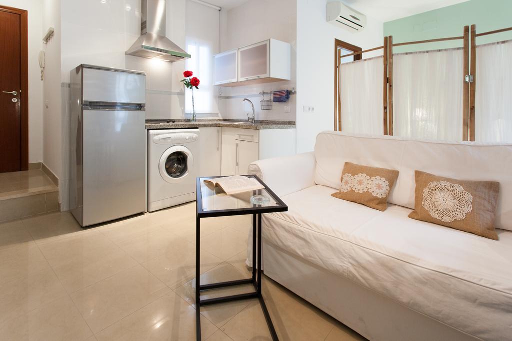 Apartamentos San Lorenzo Севилья Экстерьер фото