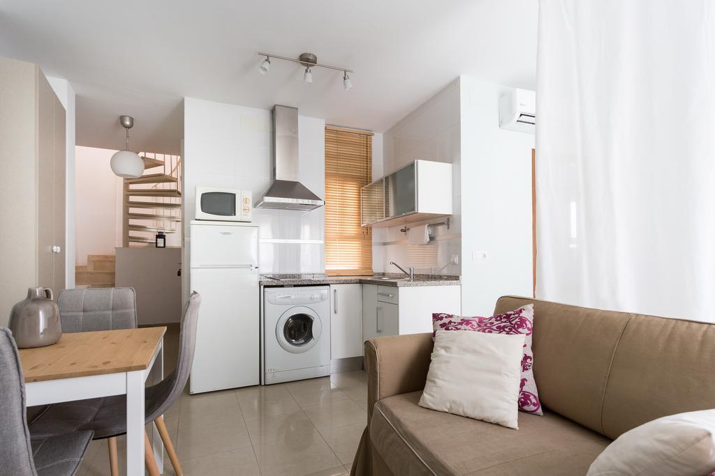 Apartamentos San Lorenzo Севилья Экстерьер фото