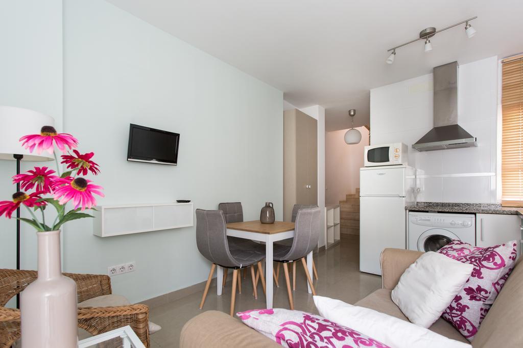 Apartamentos San Lorenzo Севилья Экстерьер фото