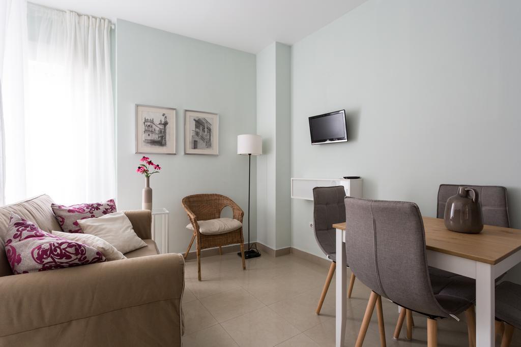 Apartamentos San Lorenzo Севилья Экстерьер фото