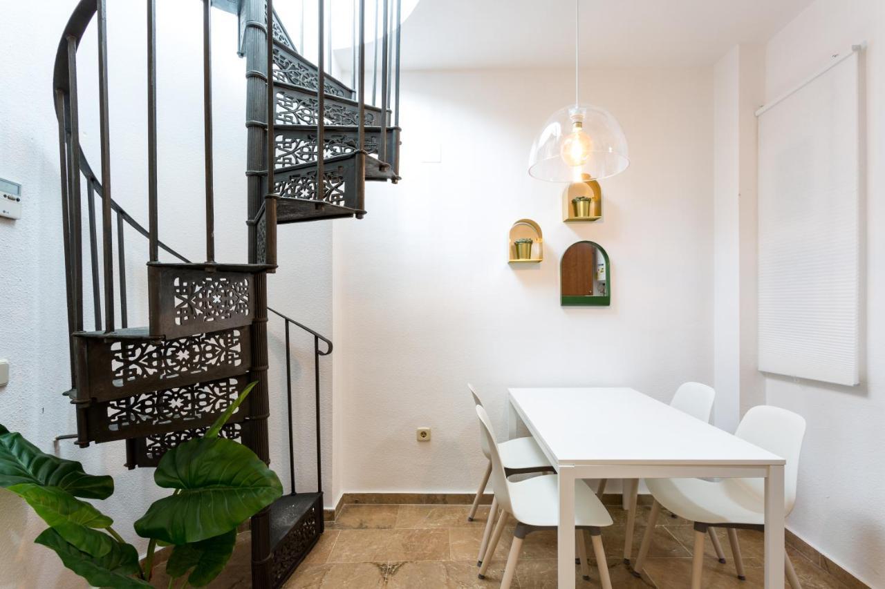 Apartamentos San Lorenzo Севилья Экстерьер фото