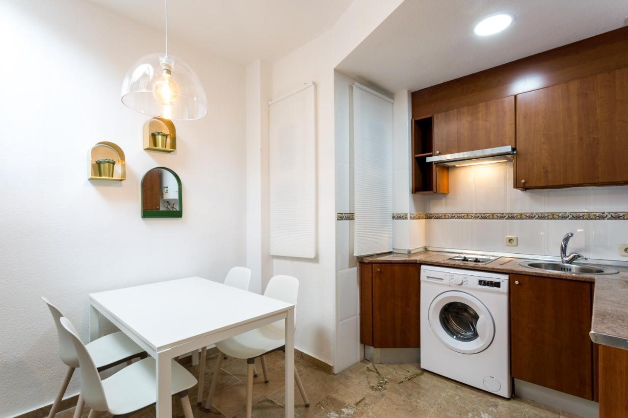 Apartamentos San Lorenzo Севилья Экстерьер фото
